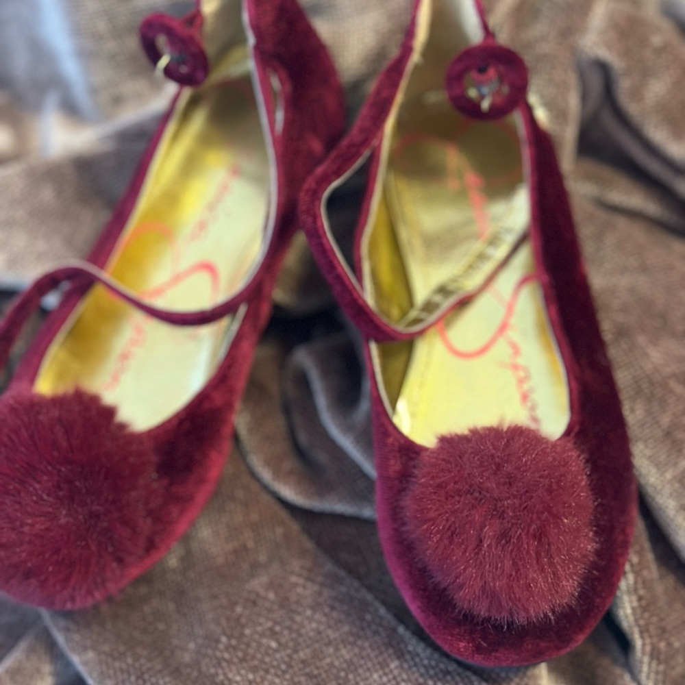 Jessica Simpson velvet puff-ball ballet flats, girls size 11.